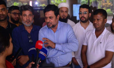 এনইআইআরে মোবাইল ব্যবসায়ীদের উদ্বেগ: রুজি-রুটির অনিশ্চয়তায় ১০ লাখ মানুষ