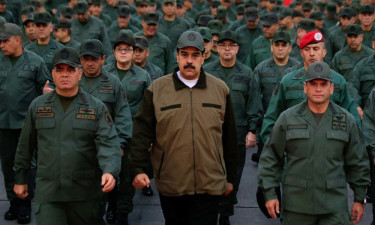 যুক্তরাষ্ট্রের বিরুদ্ধে লড়তে দেশটির তিন শত্রুর কাছে সহায়তা চাইছে ভেনেজুয়েলা