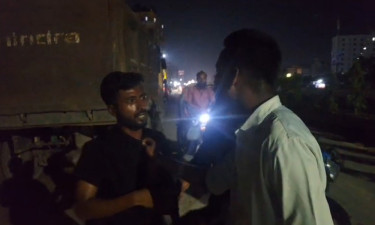 ফতুল্লায় নিষিদ্ধ ছাত্রলীগের মশাল মিছিল, পাঁচজন আটক