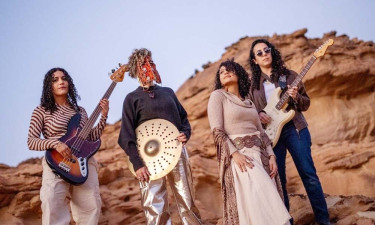 নেচে-গেয়ে ইউরোপ মাতাচ্ছে সৌদির একমাত্র নারী ব্যান্ডদল