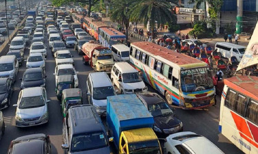 বিভিন্ন আন্দোলনে রাজধানীতে তীব্র যানজট, জনভোগান্তি চরমে