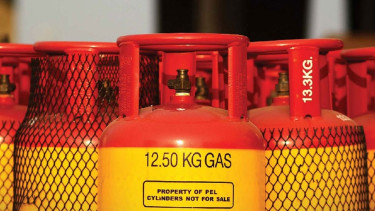 আরও কমল এলপি গ্যাসের দাম