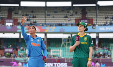 টসে জিতে ফিল্ডিংয়ে দক্ষিণ আফ্রিকা