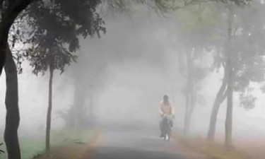 রাজশাহীতে কুয়াশা দিচ্ছে শীতের বার্তা, সর্বনিম্ন তাপমাত্রা ২২.২ ডিগ্রি