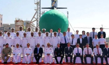 পাকিস্তানের নৌবাহিনীতে দেখা যাবে চীনের সাবমেরিন