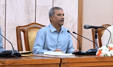 ফেব্রুয়ারির প্রথমার্ধে সংসদ নির্বাচন অনুষ্ঠানে সরকারের সংকল্প পুনর্ব্যক্ত