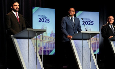 নিউইয়র্কে মেয়র নির্বাচন আজ