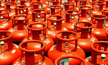 দাম কমল ১২ কেজি এলপিজি সিলিন্ডারের