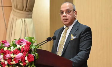 বিচার বিভাগের ওপর তিনটি গুরুত্বপূর্ণ দায়িত্ব ন্যস্ত হয়েছে: প্রধান বিচারপতি