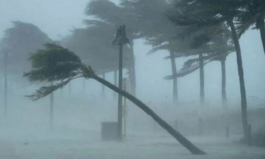 দুপুরের মধ্যে ৮০ কিমি বেগে ঝড় হতে পারে যেসব জেলায়