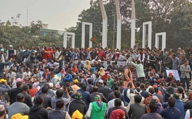 শনিবার থেকে লাগাতার অবস্থান কর্মসূচির ঘোষণা প্রাথমিক শিক্ষকদের