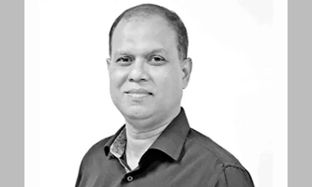 Tomosha qilish uchun semiz yalangoch odamlar