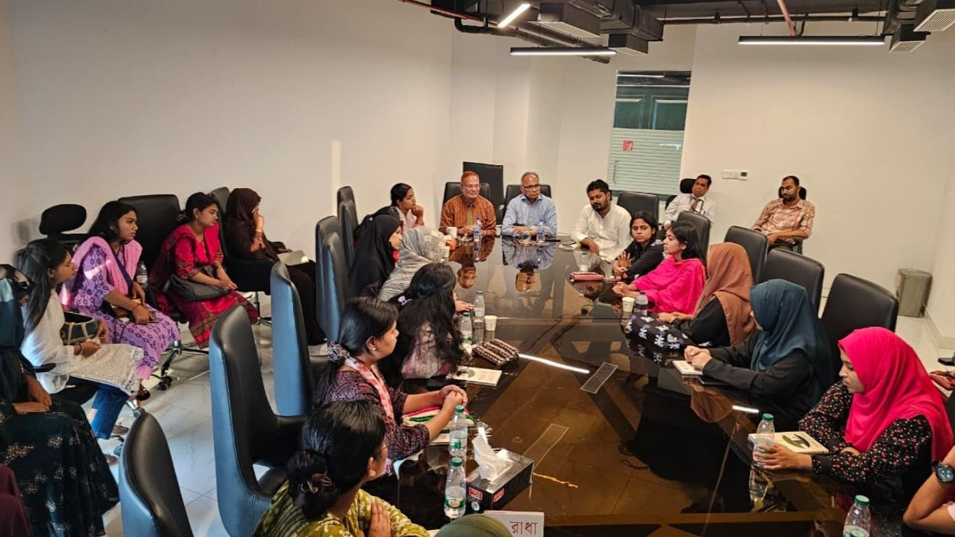 শিক্ষাবৃত্তি পাওয়া শিক্ষার্থীদের নিয়ে বসুন্ধরা শুভসংঘের মতবিনিময় সভা