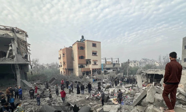 হামলা অব্যাহত থাকায় গাজায় মৃত্যু সংখ্যা ৬৯ হাজার ছাড়াল