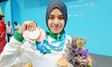 সৌদি আরবে ভারত্তোলনে ব্রোঞ্জ জিতলেন বাংলাদেশের ইকরা