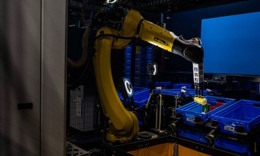 ৫ লাখ মানবকর্মীর স্থলে রোবট নিয়োগ করবে আমাজন