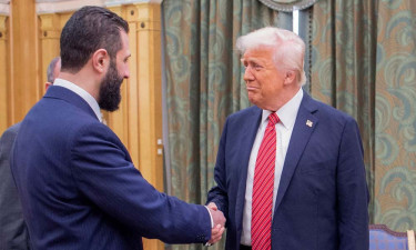 ঐতিহাসিক সফরে যুক্তরাষ্ট্রে সিরিয়ার প্রেসিডেন্ট আহমেদ আল-শারা