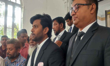 শেখ হাসিনার রায় ঘিরে অনিরাপদ নয় প্রসিকিউশন: গাজী তামিম