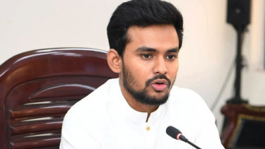 পদত্যাগ করে ঢাকা থেকে স্বতন্ত্র নির্বাচন করবেন আসিফ মাহমুদ