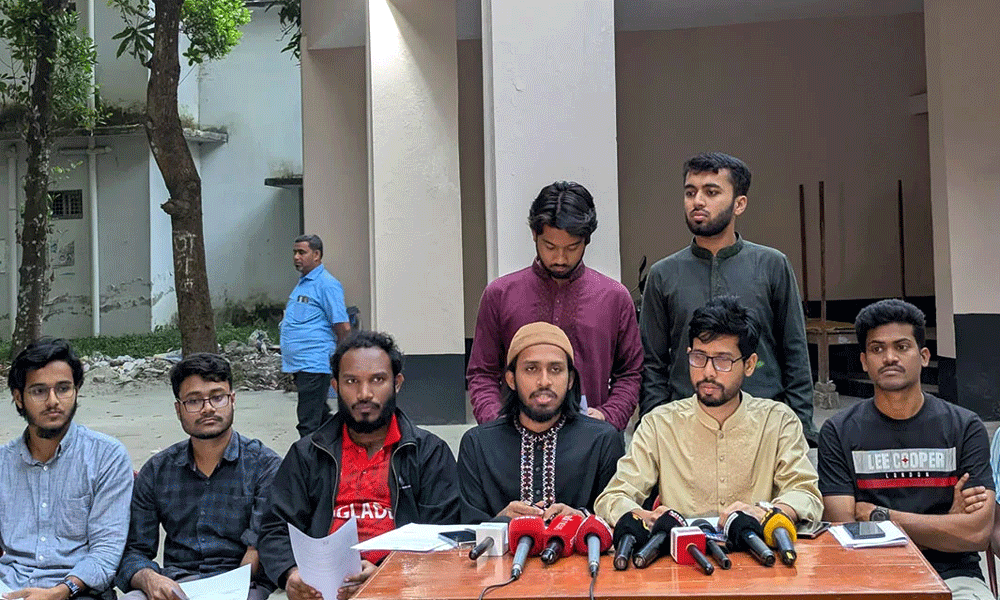 রাবির ভারপ্রাপ্ত রেজিস্ট্রারকে অপসারণে ২৪ ঘণ্টার আল্টিমেটাম