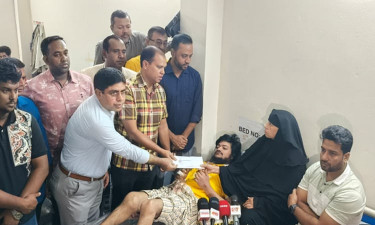 ক্যান্সার আক্রান্ত মা ও তার পঙ্গু ছেলের পাশে তারেক রহমান