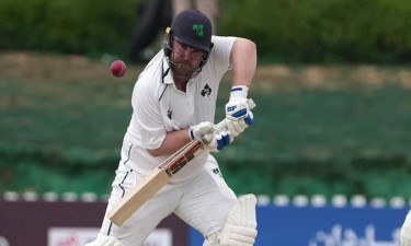 দুইবার জীবন পেয়ে স্টার্লিংয়ের ফিফটি, প্রথম সেশনে বাংলাদেশের হতাশা