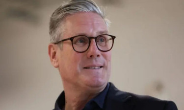 সংকটে ব্রিটিশ প্রধানমন্ত্রী, নেতৃত্ব নিয়ে লেবার পার্টিতে উত্তেজনা