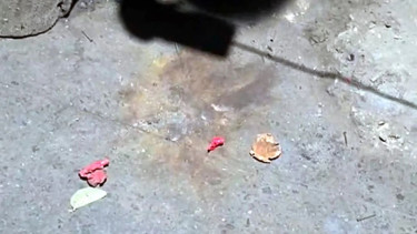 এবার ঢাবির টিএসসিতে ককটেল বিস্ফোরণ