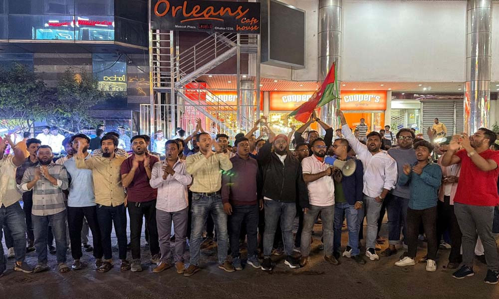 উত্তরার ২১ পয়েন্টে যুবদল স্বেচ্ছাসেবক ও ছাত্রদলের অবস্থান