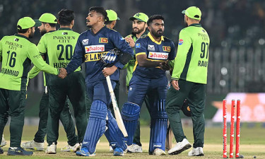 পাকিস্তান থেকে চলে যাচ্ছে শ্রীলঙ্কার ক্রিকেটাররা, সিরিজ নিয়ে অনিশ্চয়তা