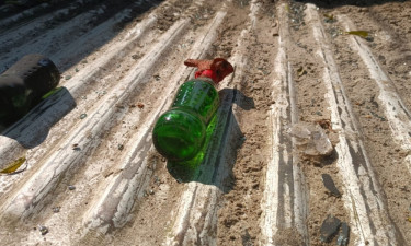 গোপালগঞ্জে গণপূর্ত অফিসে পেট্রলবোমা নিক্ষেপ, গাড়িতে আগুন