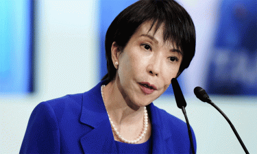 জাপানের প্রধানমন্ত্রীর চাঞ্চল্যকর স্বীকারোক্তি: দিনে ঘুমান মাত্র ২ থেকে ৪ ঘণ্টা!