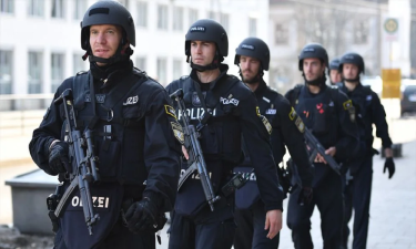 ফিলিস্তিনে জার্মান পুলিশ মোতায়েন, যুদ্ধবিরতির মধ্যেও গাজায় হামলা