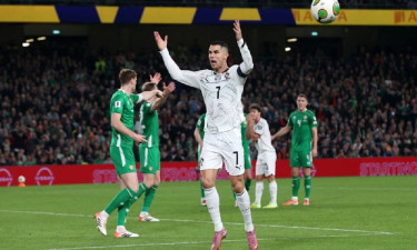 আন্তর্জাতিক ক্যারিয়ারে প্রথম লাল কার্ড রোনালদোর, আয়ারল্যান্ডের কাছে হেরে শঙ্কায় পর্তুগাল