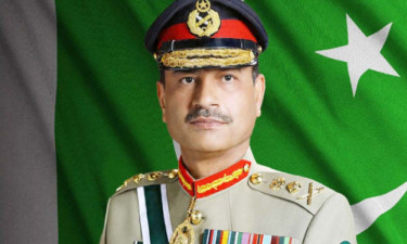 আসিম মুনির পাকিস্তানে তিন বাহিনীর প্রধান হিসেবে দায়িত্ব পালন করবেন