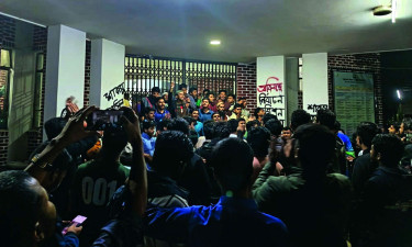 শাকসু নির্বাচনের তারিখ ঘোষণা, প্রত্যাখ্যান করে শিক্ষার্থীদের বিক্ষোভ